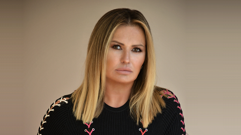 FAQ: Insights into Dr. Pia Lieb's Cosmetic Dentistry Innovations and Philosophy