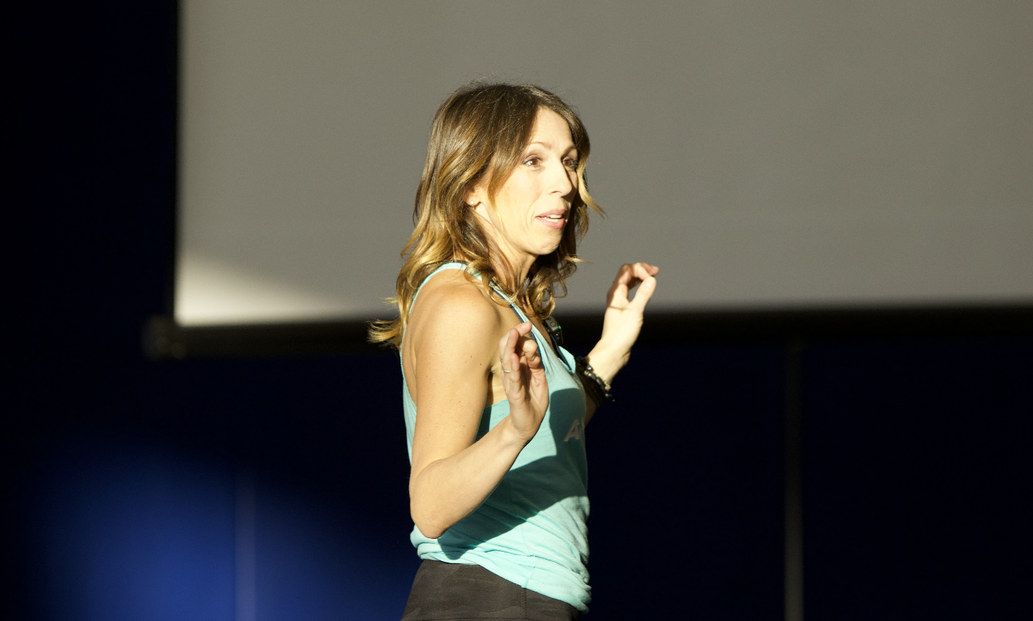 Tracy sharing "How to Simultaneously Improve Mobility + Mental Performance to Unlock Potential" to international coaches