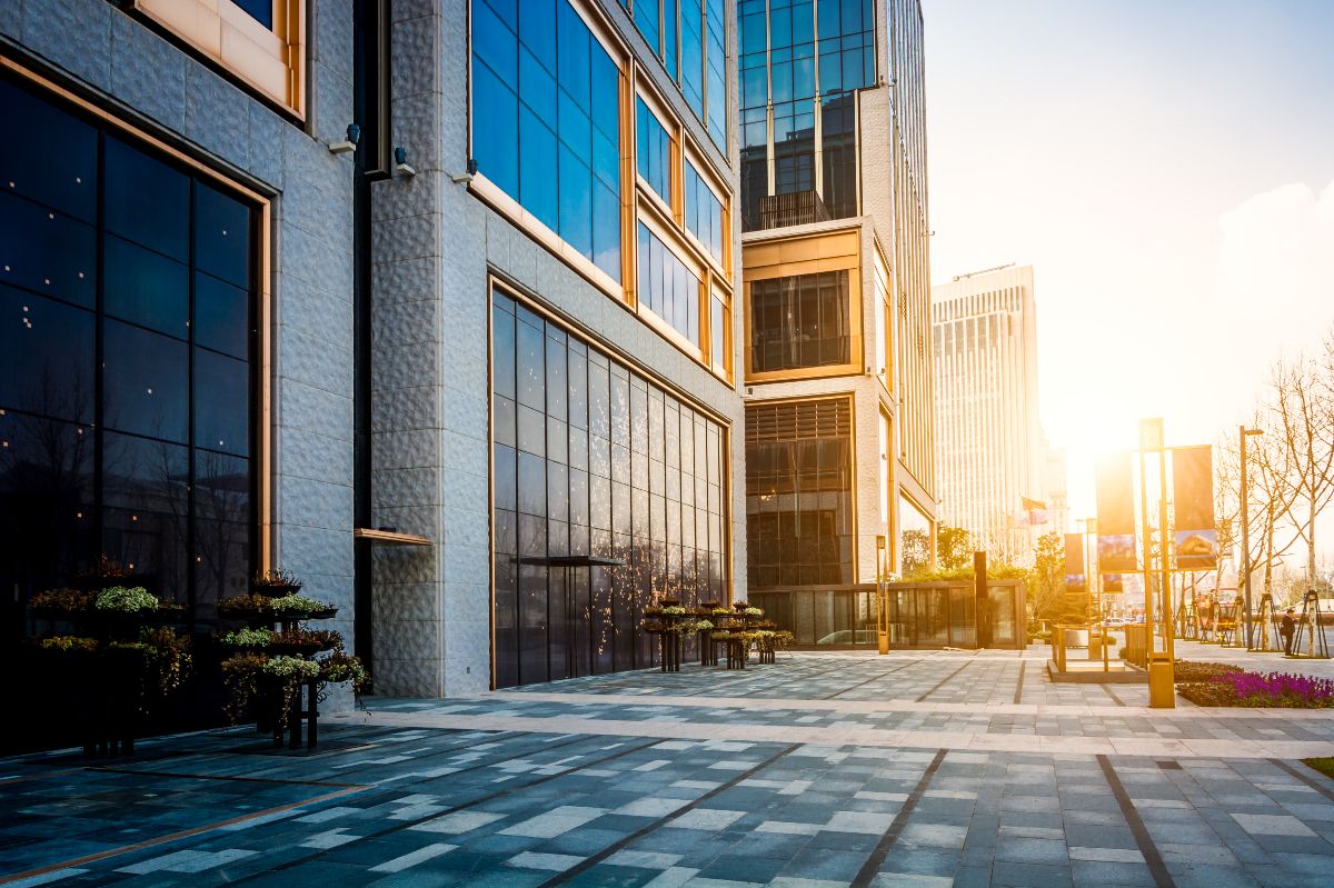 How AI Is Compressing the CRE Prospecting Timeline from Days to Minutes