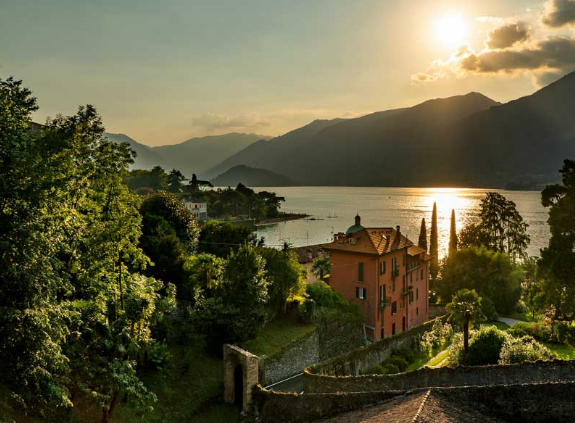 Elizabetta: Reviving Italian Craftsmanship Through Luxury Accessories