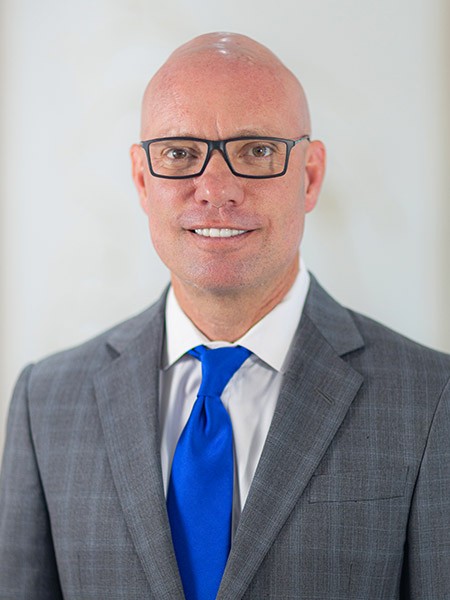 Pensacola Dentist Merges Hyperbaric and Metabolic Therapy with Dental Care to Treat Systemic Health