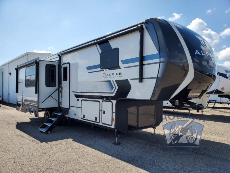 Holman RV Expands Inventory in Batavia, Ohio, Adding Keystone Avalanche and Financing Assistance