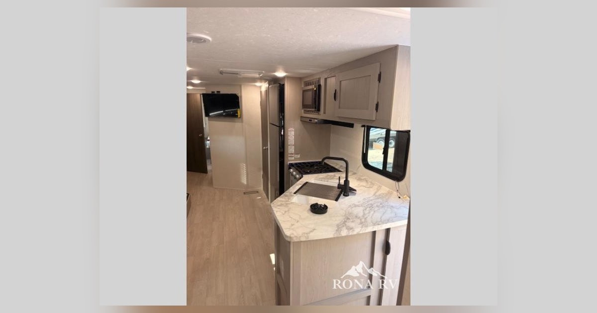 Rona RV Highlights Work and Play Toy Haulers with Seasonal Pricing in Ohio